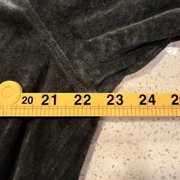 Liz Claiborne Gray Velour Button Up Long Sleeve Top Women L Holiday Fall Winter - Picture 7 of 8